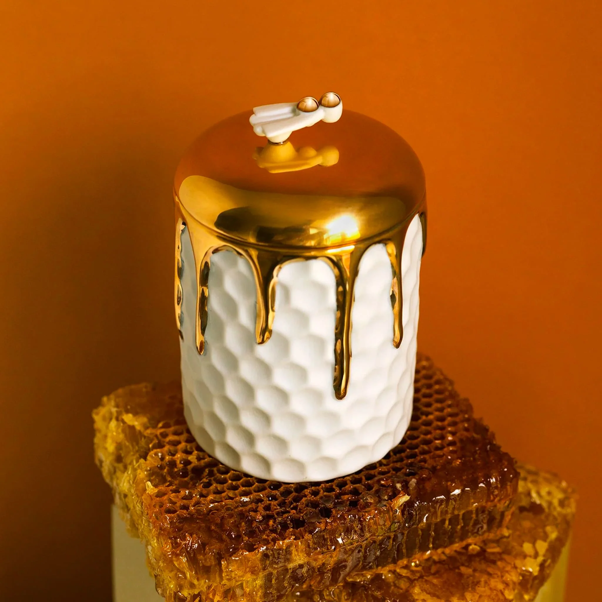 Beehive Candle - L'Objet - Image 4