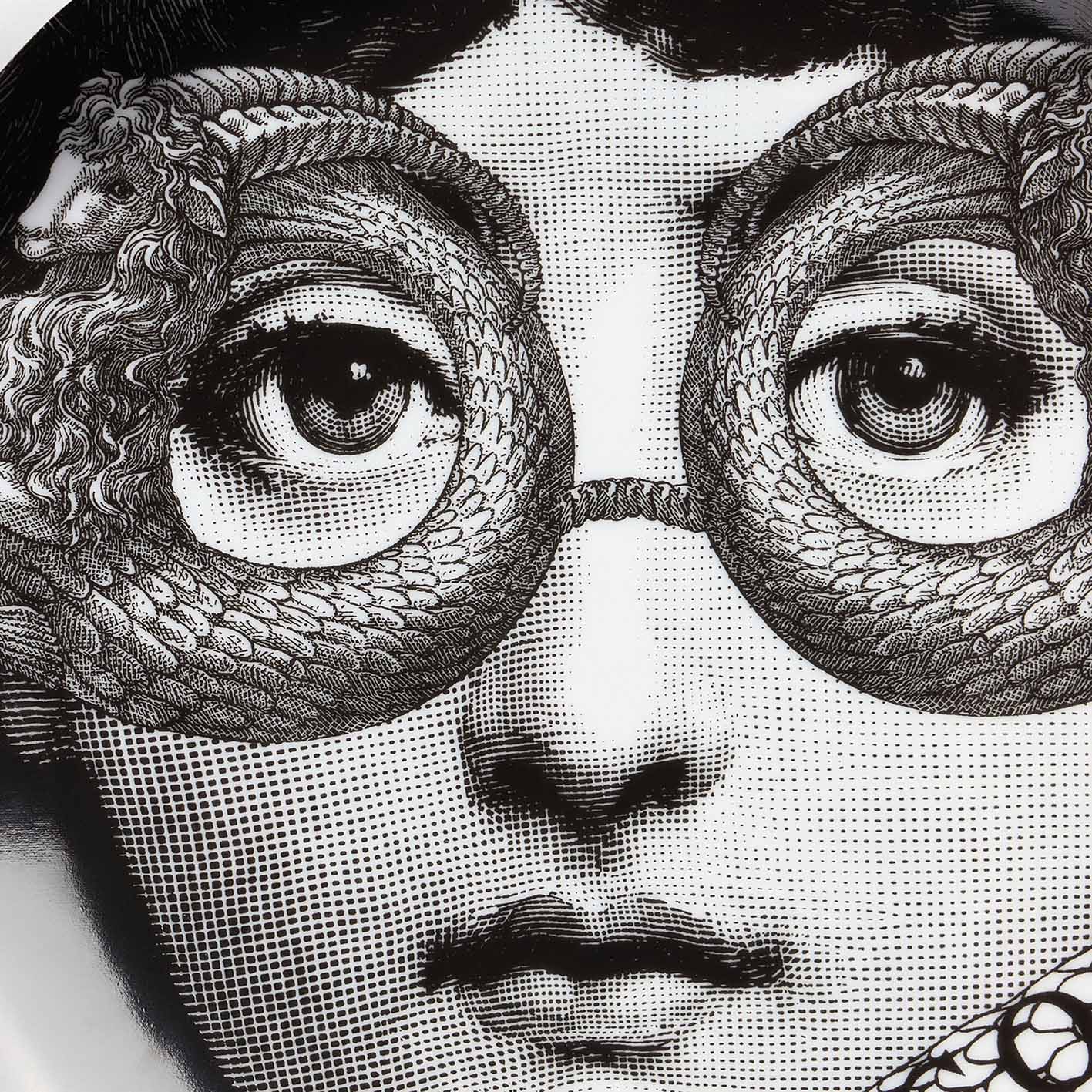 Piatto Zodiaco Capricorno Tema e Variazioni N. 357 - Fornasetti - Image 3